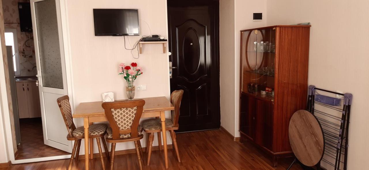 Tamara'S Apartament In Avlabari Tbilisi Buitenkant foto