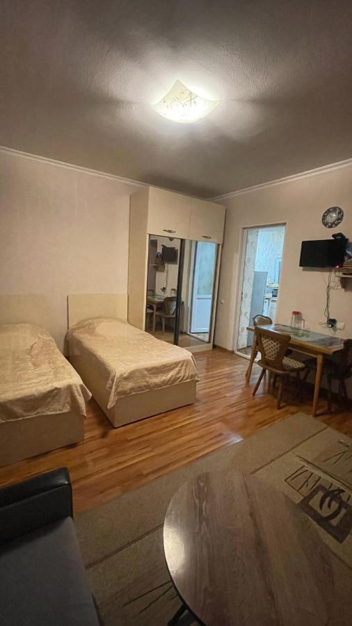 Tamara'S Apartament In Avlabari Tbilisi Buitenkant foto